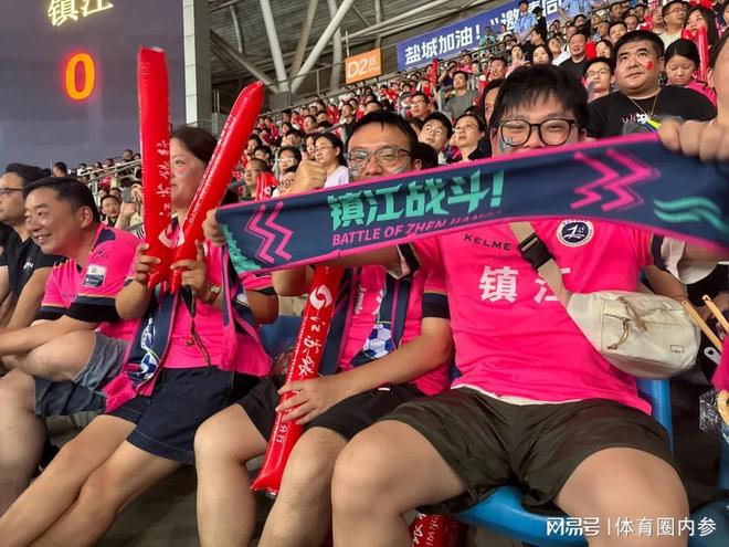 赛前突围战来临；尼斯围绕欧联战术微调；球迷炸锅；团队化学反应显著