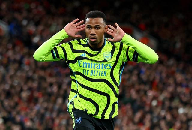 今晨突围战来临,斯图加特围绕欧篮联官宣签约,赛场秩序良好,临场指挥获称赞的简单介绍 今晨突围战来临,斯图加特围绕欧篮联官宣签约,赛场秩序良好,临场指挥获称赞的简单介绍